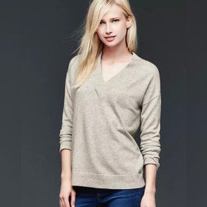Gap Designed and Crafted Brooklyn V neck Sweater S